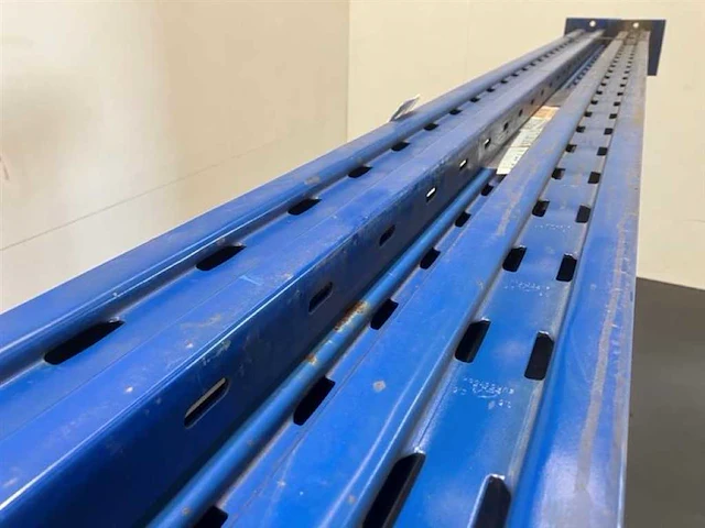 Palletstelling lengte 8500 mm hoogte 3250mm diepte 1050mm 3 niveaus occasie - afbeelding 1 van  4