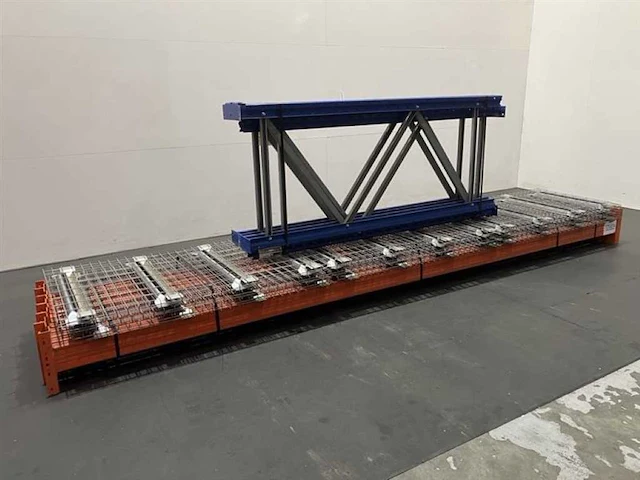 Palletstelling lengte 8740mm hoogte 2000 diepte 800mm 3 niveaus occasie - afbeelding 1 van  4
