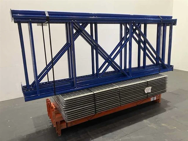 Palletstelling lengte 9350 mm, hoogte 3000 mm, diepte 1100 mm, 3 niveaus, occasie - afbeelding 1 van  4