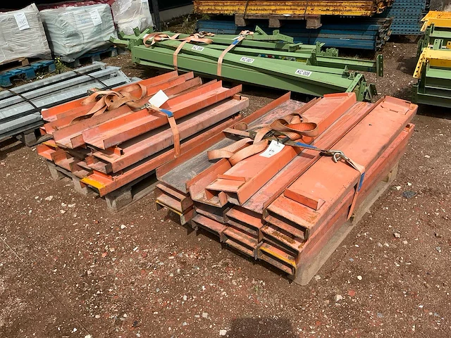Palletstelling steunen (66x) - afbeelding 1 van  5