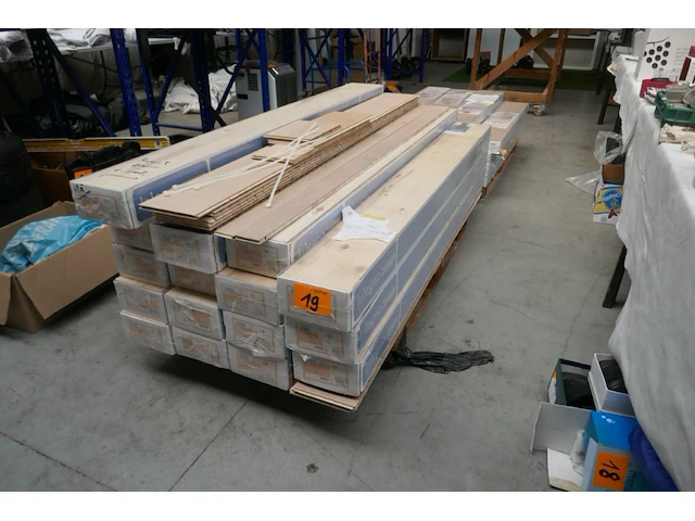 Palletten parket en laminaat - afbeelding 1 van  7