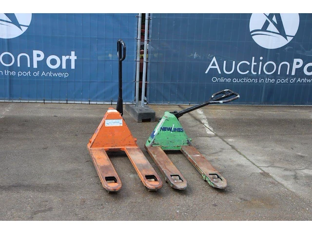 Palletwagen 2 stuks - afbeelding 1 van  1