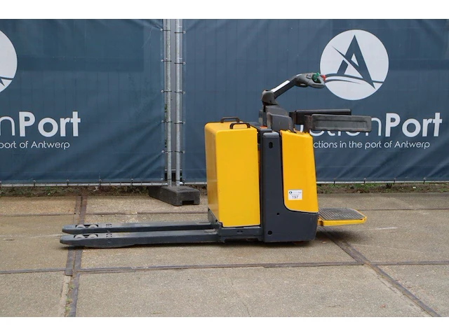 Palletwagen jungheinrich elektrisch - afbeelding 1 van  1
