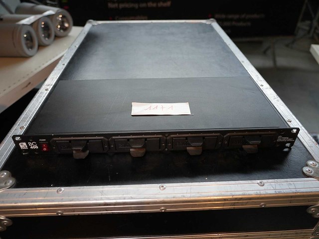 Palmer - bc400 - professional 19" rackmount accu-charger - afbeelding 1 van  1