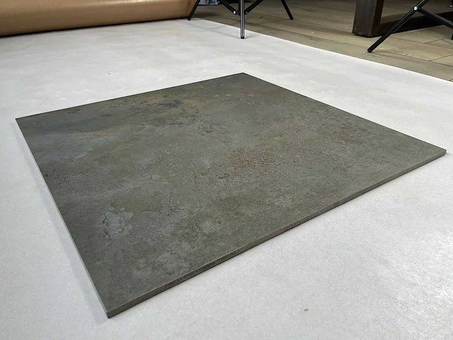 Pamesa 60x60 cadmiae ferro 72 m² - afbeelding 1 van  3