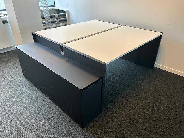 Pami - 2p-workbench - desk - afbeelding 3 van  5