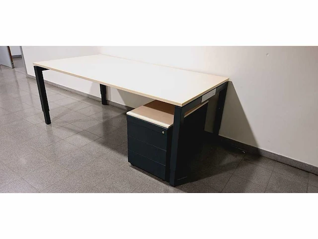 Pami - bureau met ladenblok (4x) - afbeelding 4 van  9