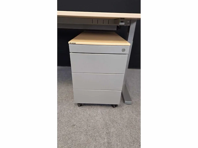 Pami - bureau met ladenblok - afbeelding 7 van  9