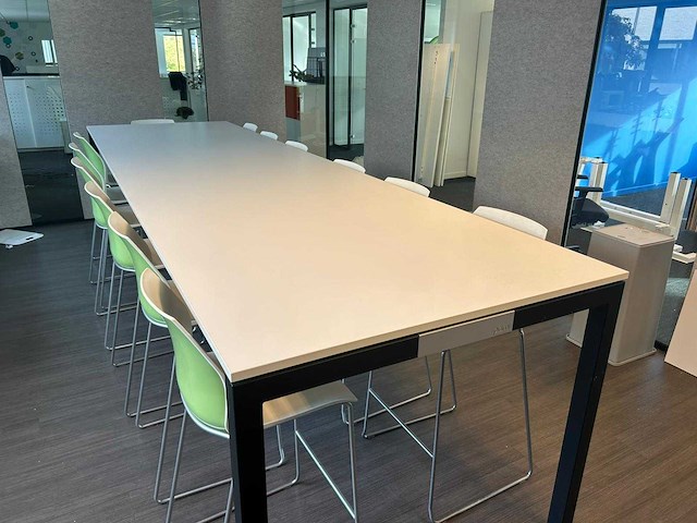 Pami - hoge vergaderset incl krukken - vergadertafel - afbeelding 2 van  5