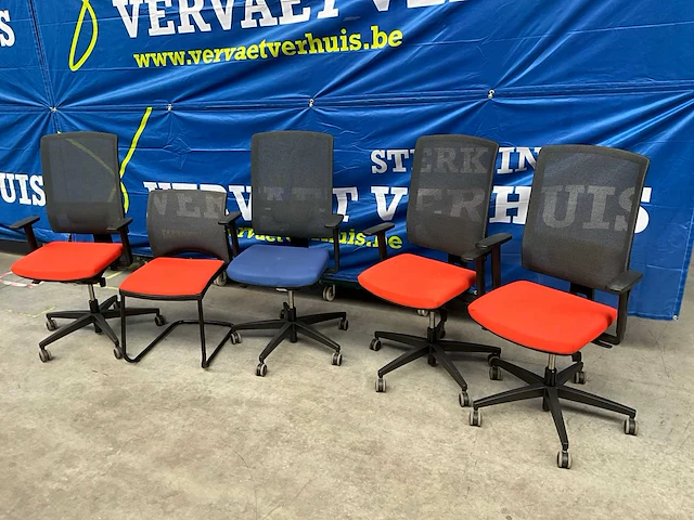 Pami bureaustoelen (4x) + vergaderstoel - afbeelding 1 van  13