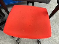 Pami bureaustoelen (4x) + vergaderstoel - afbeelding 7 van  13
