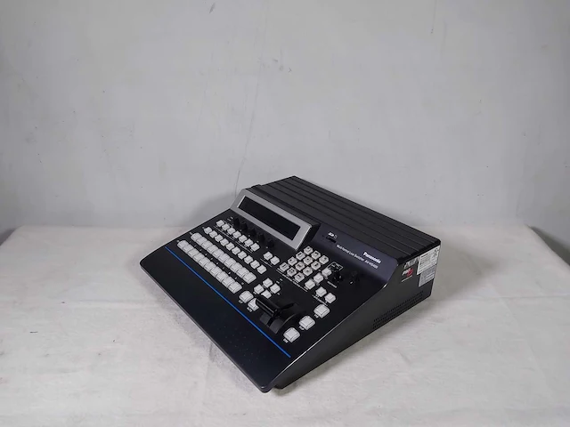 Panasonic av-hs400 hd live video switcher - afbeelding 2 van  7