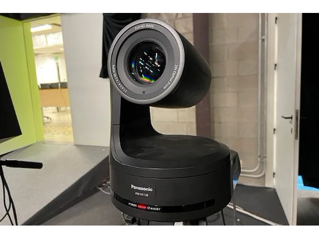 Panasonic hd integrated camera op sachter statief - afbeelding 7 van  7