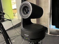 Panasonic hd integrated camera op viltrox statief - afbeelding 2 van  5
