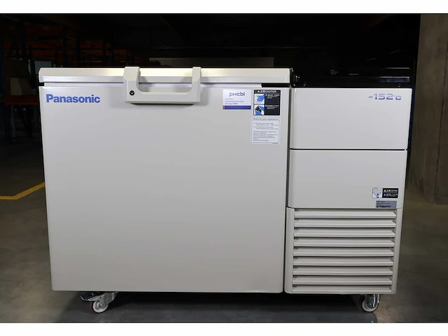 Panasonic mdf-1156-pe cryogenic ult freezer -152 - afbeelding 2 van  4