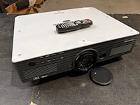 Panasonic pt-d5700e projector
