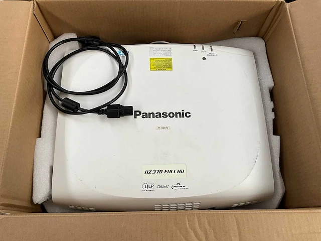 Panasonic pt-rz370 dlp full hd projector - afbeelding 1 van  4