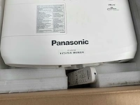 Panasonic pt-vz575n wuxga projector - afbeelding 2 van  4