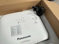 Panasonic pt-vz575n wuxga projector - afbeelding 3 van  4