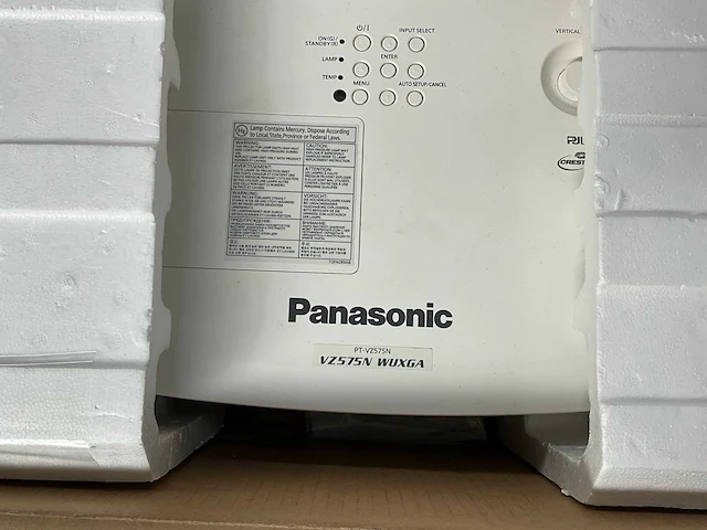 Panasonic pt-vz575n wuxga projector - afbeelding 2 van  3