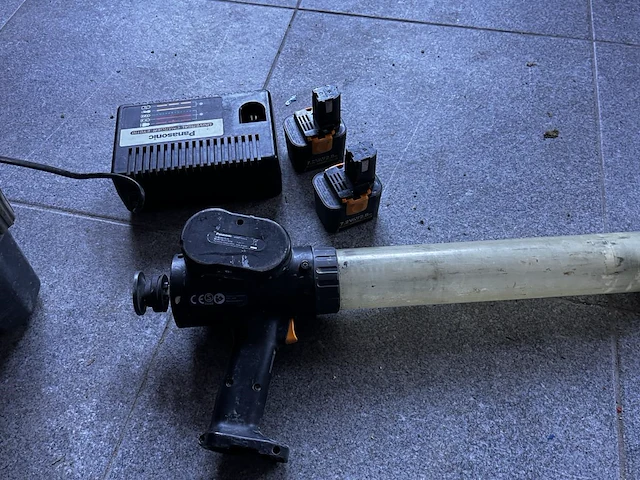 Panasonic sealing gun - afbeelding 5 van  8