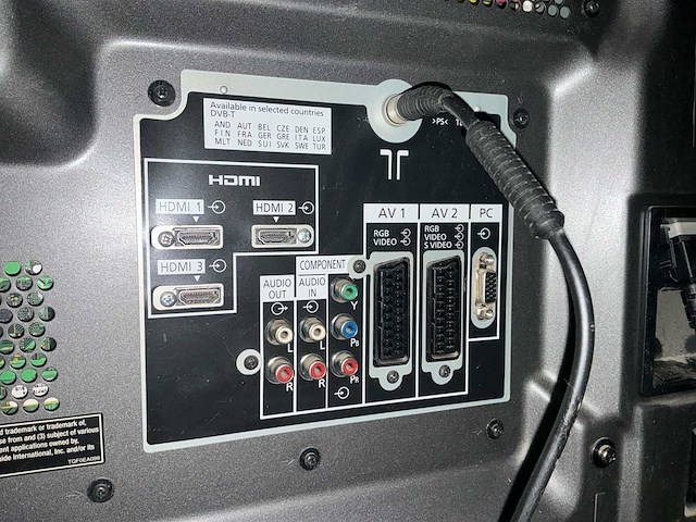 Panasonic th37px80 televisie - afbeelding 2 van  4