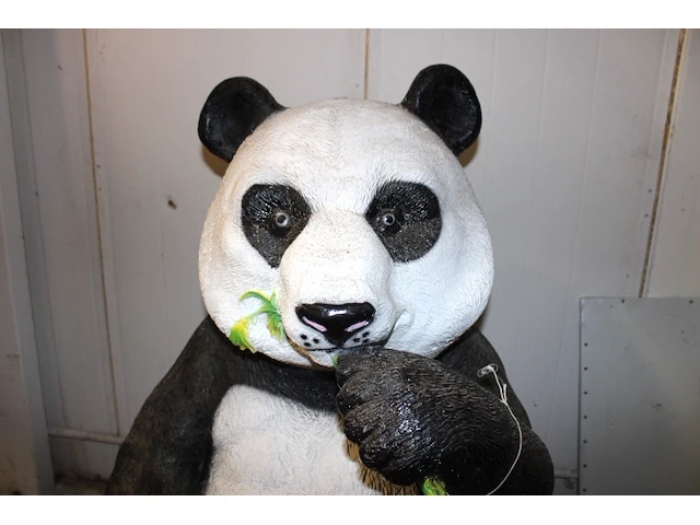 Panda in kunststof - afbeelding 3 van  5