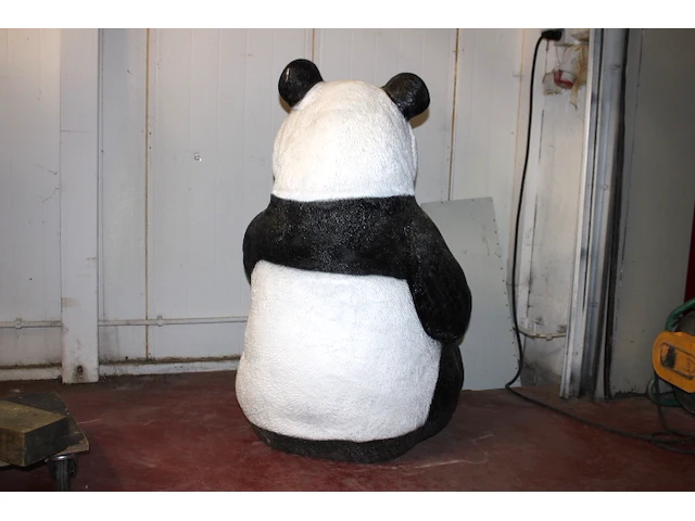 Panda in kunststof - afbeelding 5 van  5