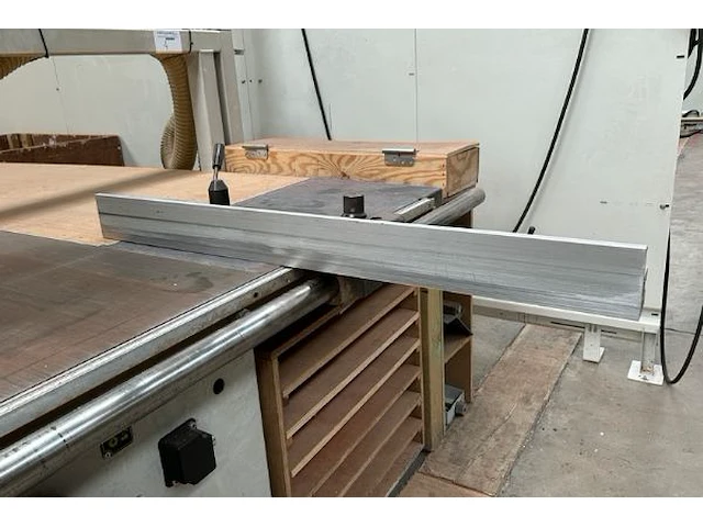 Paneel zaagmachine roblond - afbeelding 10 van  12