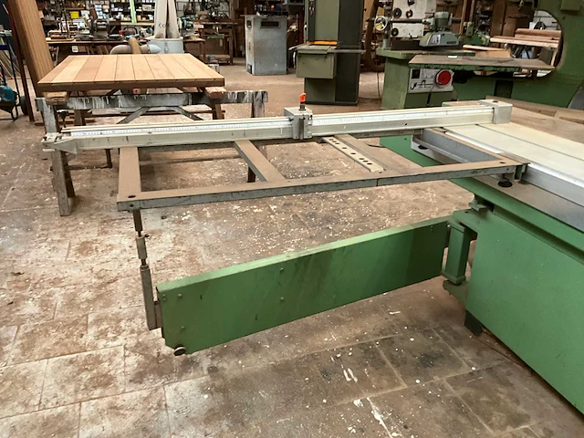 Paneelzaagmachine martin ducoroir t72 - afbeelding 27 van  30