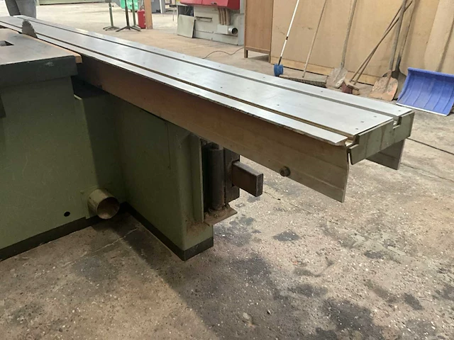 Paneelzaagmachine vertongen azo5n2708 - afbeelding 2 van  13