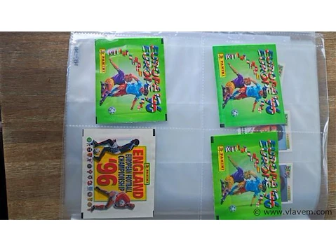 Prive verzameling: panini football, strips, posters, postzegels en verzamelobjecten