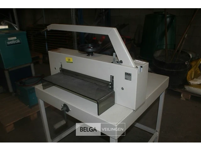 Papiersnijmachine ideal 4700 - afbeelding 2 van  5