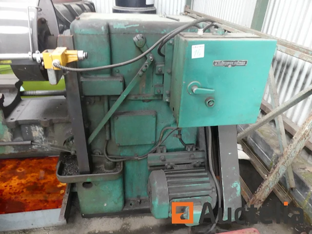 Parallelle metalen draaibankprogres n425 - afbeelding 14 van  15