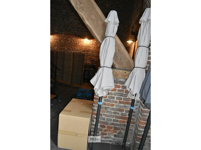 Parasol ø 250cm - afbeelding 1 van  1