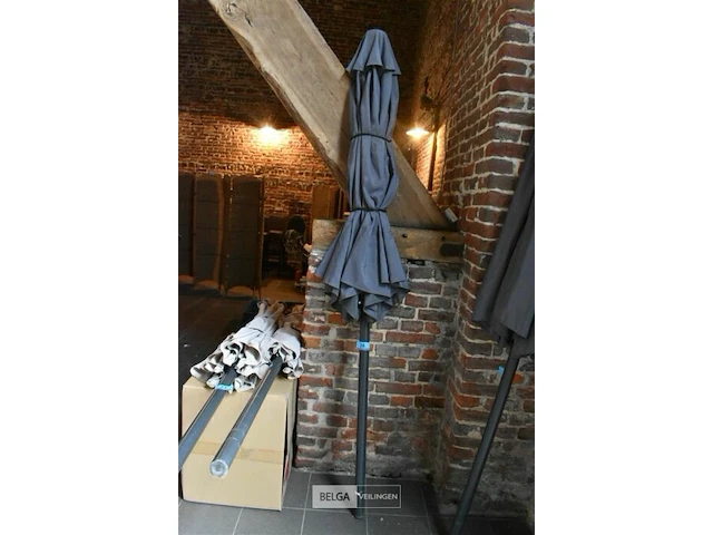 Parasol ø 250cm - afbeelding 1 van  1