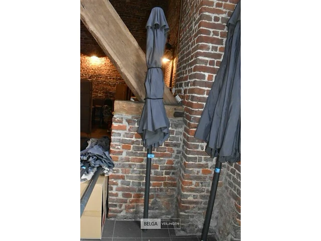 Parasol ø 250cm - afbeelding 1 van  1