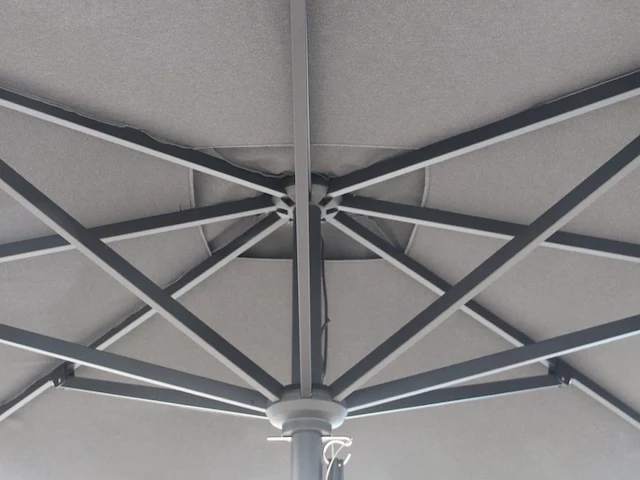Parasol 2,5m alu donkergrijs + beschermhoes + parasolvoet 40kg - afbeelding 19 van  19