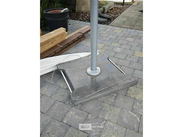 Parasol 4x4m met marmeren voet - afbeelding 3 van  3