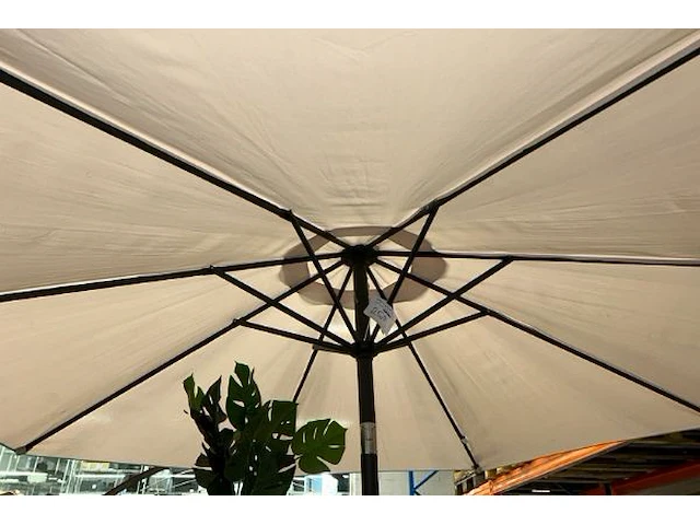 Parasol met voet - afbeelding 2 van  5