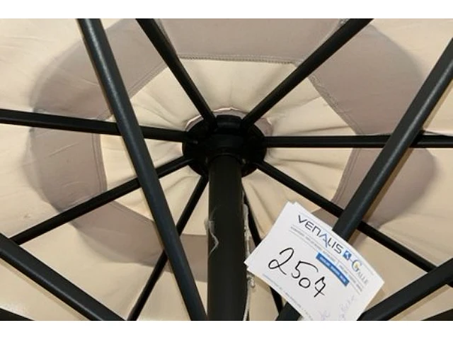 Parasol met voet - afbeelding 3 van  5