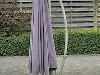Parasol met voet - afbeelding 3 van  4