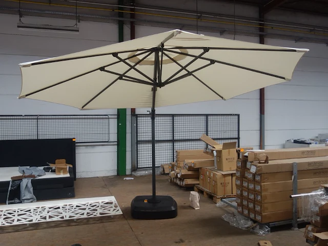 Parasol met voet - afbeelding 2 van  8