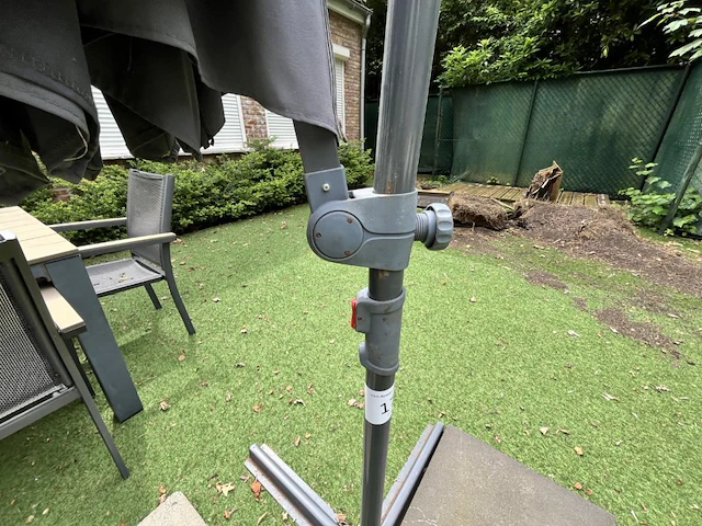 Parasol met voet - afbeelding 3 van  6