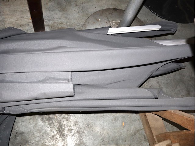 Parasol op voet - afbeelding 3 van  5