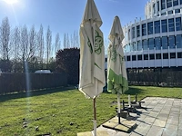 Parasols hout met voet 4m met hoezen