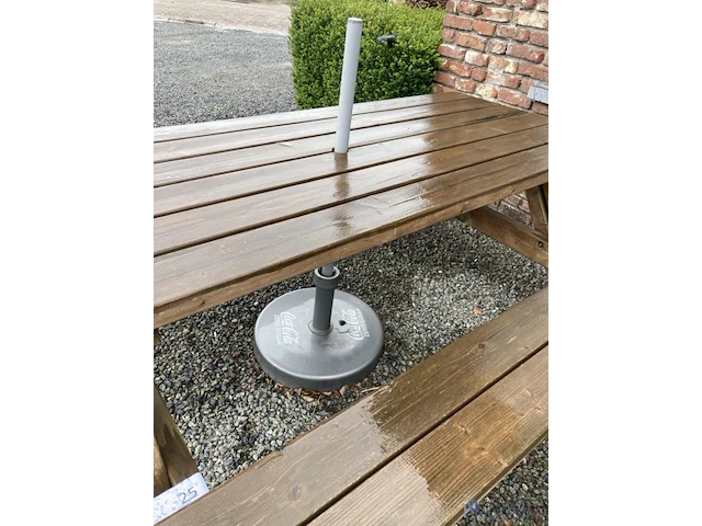 Parasolvoeten en parasols - afbeelding 2 van  4