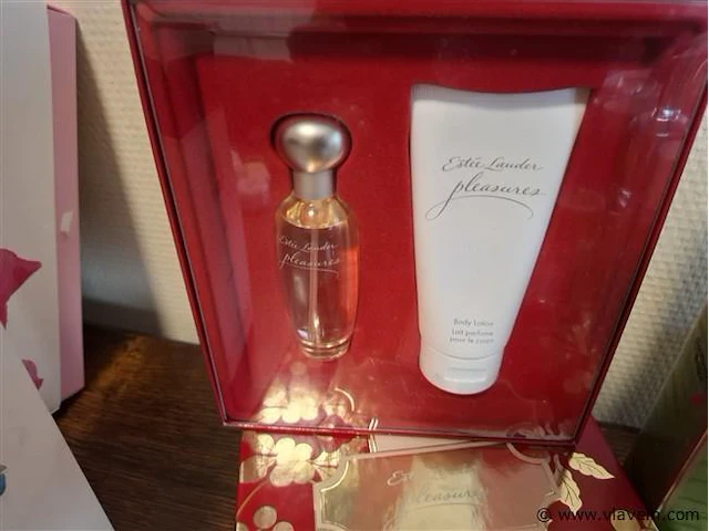 Parfum - afbeelding 3 van  3