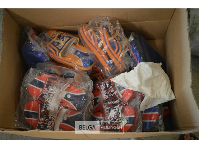 Parij kleine maten slippers - afbeelding 2 van  2