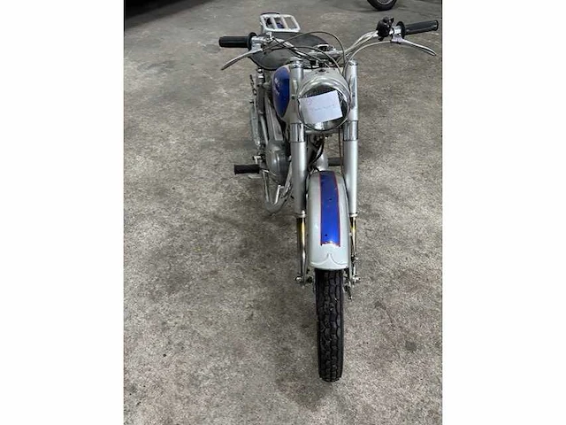 Paris sport - oldtimer - motorfiets - afbeelding 6 van  6